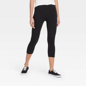 Who What Wear womens cropped high rise stretch black pants
